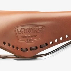 BROOKS ENGLAND Brooks B17 Carved Short Bend Leather Saddle - Honey -ROCKSHOX Sales brooks b17 carved short kernledersattel honey 1 1313032