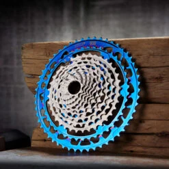 E-thirteen E*thirteen Helix Race Cassette | 12-Speed | 9-52 Teeth | SRAM XD/XDR - Intergalactic -ROCKSHOX Sales e thirteen helix race cassette 12 speed intergalactic single 1487504