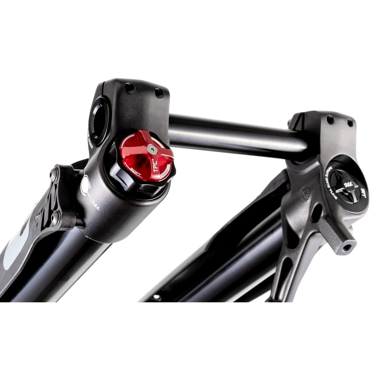Manitou Dorado Pro 29 Inch Carbon Fork - 180-203mm - 57mm Offset Drop Crown - Straight - 20x110mm Boost 8 Manitou Dorado Pro 29 Inch Carbon Fork - 180-203mm - 57mm Offset Drop Crown - Straight - 20x110mm Boost - Image 7