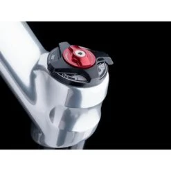 Manitou R7 Pro 27.5+/29 Inch Fork - 120mm - Tapered - 44mm Offset - 15x110mm Boost -ROCKSHOX Sales manitou r7 pro detail 1 931333 1