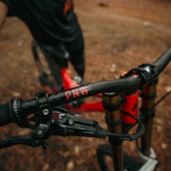 PNW Components Range Gen 3 Handlebar - 31.8 | MTB | 800mm - Seafoam Teal -ROCKSHOX Sales pnw components gen 3 range handlebar really red mounted 1241076 1