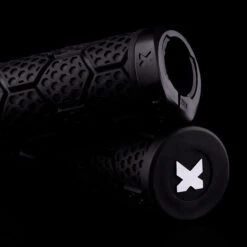 Sixpack D-Trix PA Lock-On Handlebar Grips - Red Velvet -ROCKSHOX Sales sixpack d trix pa grips black close end 1376275