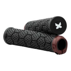 Sixpack D-Trix PA Lock-On Handlebar Grips - Red Velvet