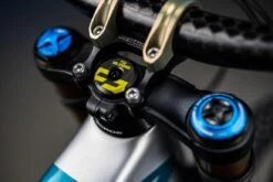 Unleazhed Unloose Al01 Ahead Cap - Yellow -ROCKSHOX Sales unleazhed al01 yellow b 1020843